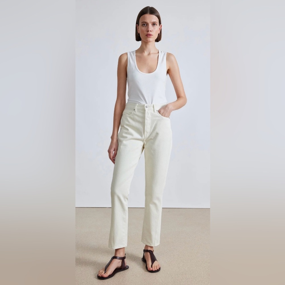 NEW Apiece Apart Women’s Size 24 Ecru Camila Jeans. ‎ Very Thick Material.